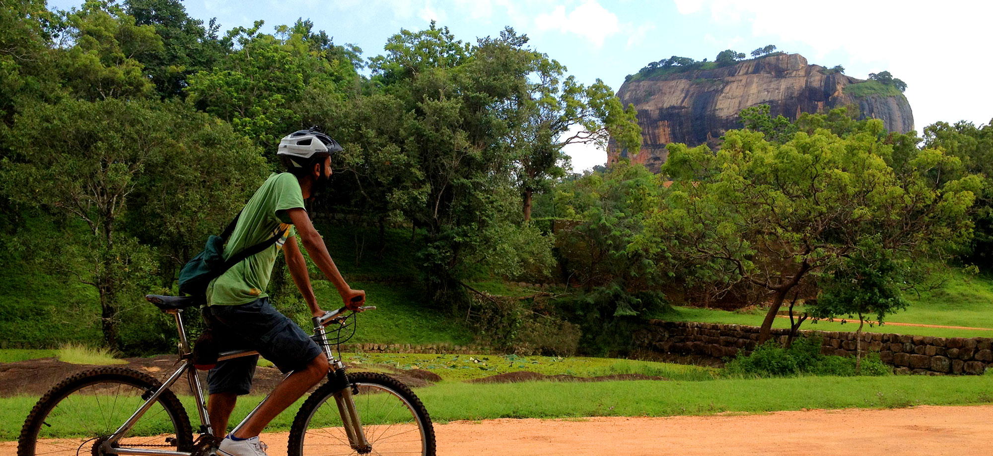 Cycling in Sigiriya, Cycling in Sri Lanka, Tours in Sri Lanka, Cycling Experience Sri Lanka, Cycle Tours Sri Lanka, Cycle Tours Sigiriya, Cycling Tour in Sri Lanka, Cycling Experience
