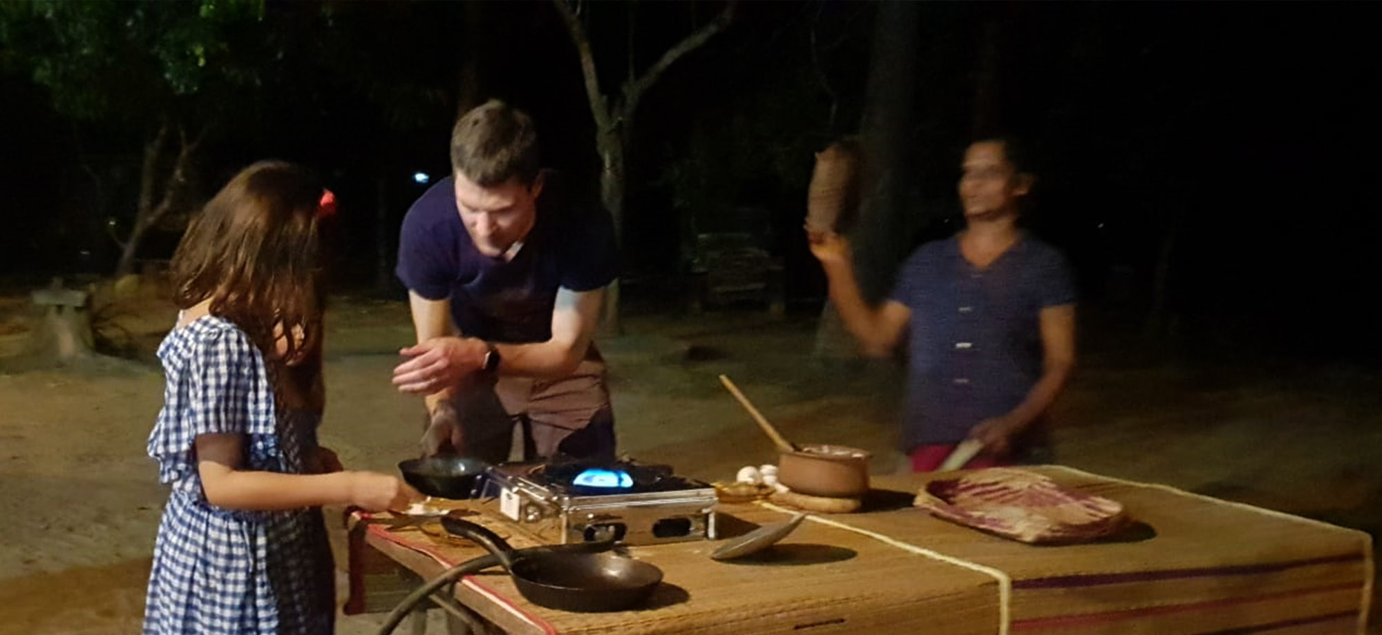 Dine and Experience Sri Lankan Food, Sri Lankan Food Experience in Sri Lanka, Sri Lanka Experiences, Dine experience Sri Lanka