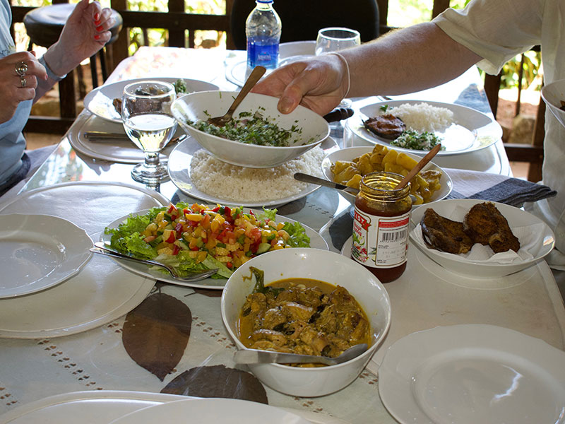 Staying in Sri Lanka - Staying with a Local Family in a Homestay in Sri Lanka - Sri Lanka Staying with a Local Family in a Homestay - Sri Lanka Homestay Experience - Stay in Sri Lanka Local Family