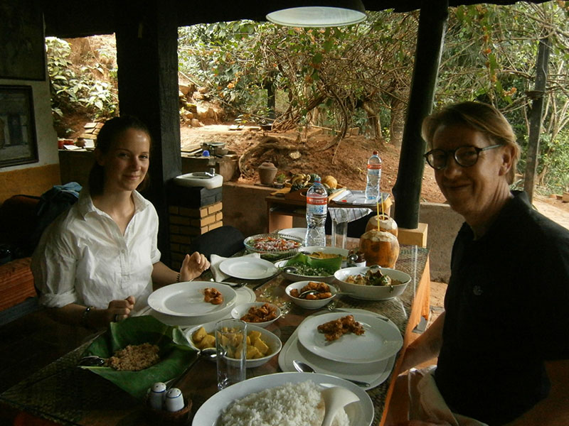 Sri Lanka cooking demonstration, Sri Lanka food tours, Learn how to cook a Sri Lankan meal