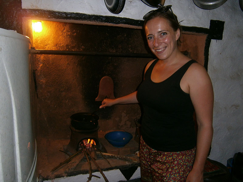 Sri Lanka cooking demonstration, Sri Lanka food tours, Learn how to cook a Sri Lankan meal