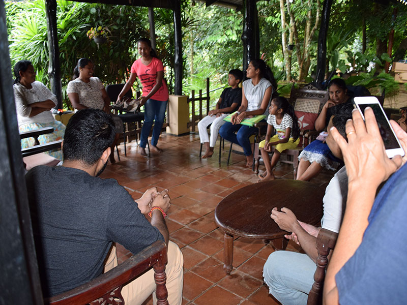 Speak English Classes - Volunteer at a 'Speak-in-English' Class in Kandy - English Classes in Kandy