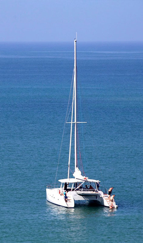 Luxury Cruise Yachts Sunset Cruises  in Sri Lanka - Cruise Tours in Sri Lanka - Luxury Yachts Sunset Trips in Sri Lanka - Sailing trips in Passikudah - Passikudah catamaran trips - Catamaran Trips in Passikudah - Sri Lanka sailing tours