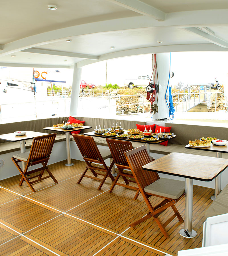 Luxury Cruise Yachts Sunset Cruises  in Sri Lanka - Cruise Tours in Sri Lanka - Luxury Yachts Sunset Trips in Sri Lanka - Sailing trips in Passikudah - Passikudah catamaran trips - Catamaran Trips in Passikudah - Sri Lanka sailing tours