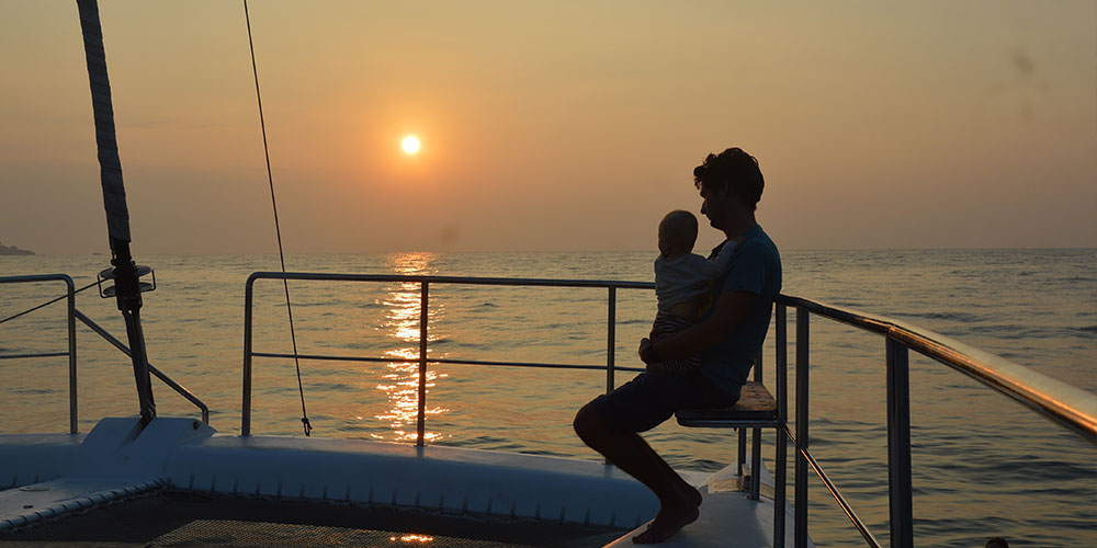 Luxury Cruise Yachts Sunset Cruises  in Sri Lanka - Cruise Tours in Sri Lanka - Luxury Yachts Sunset Trips in Sri Lanka - Sailing trips in Passikudah - Passikudah catamaran trips - Catamaran Trips in Passikudah - Sri Lanka sailing tours