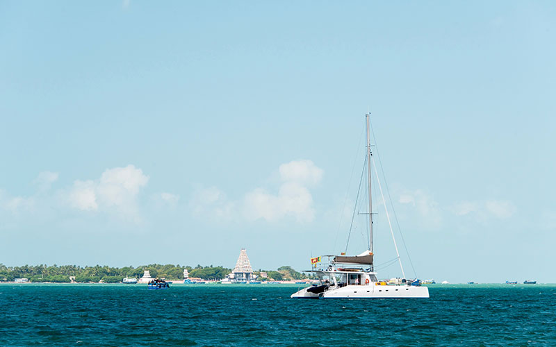 Luxury Cruise Yachts Sunset Cruises  in Sri Lanka - Cruise Tours in Sri Lanka - Luxury Yachts Sunset Trips in Sri Lanka - Sailing trips in Trincomalee - Trincomalee catamaran trips - Catamaran Trips in Trincomalee - Sri Lanka sailing tours