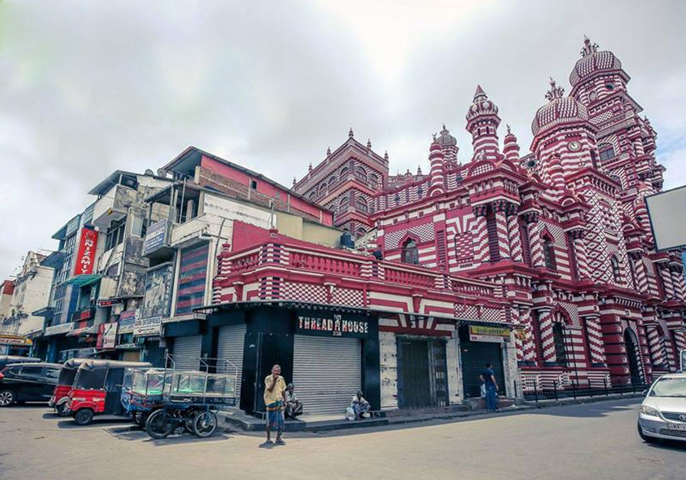 Colombo City walk, Colombo City walk Tours, Colombo walk Tours, Walk Tours in Colombo City, Street Food Tours in Colombo, Colombo food Tours, Walk Tours in Colombo, City Tours in Colombo, Colombo City experience in Sri lanka