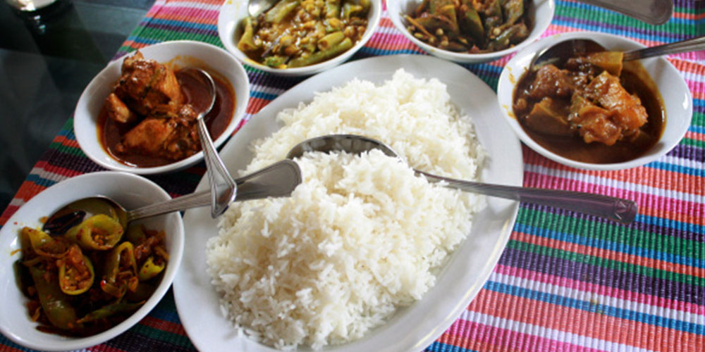 Sri Lanka cooking demonstration, Sri Lanka food tours, Learn how to cook a Sri Lankan meal, Sri Lanka Cooking Lesson Trip in Galle, Sri Lanka food and cooking demontration in Galle, Market tours in Galle