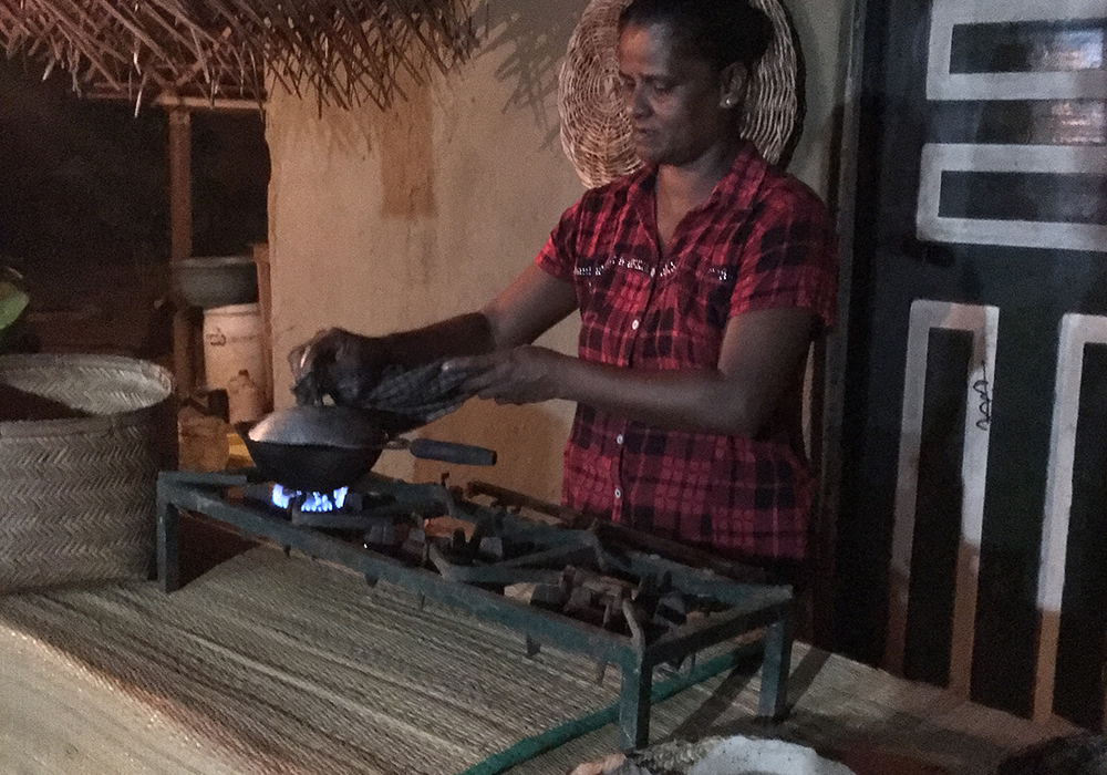 Dine and Experience Sri Lankan Food, Sri Lankan Food Experience in Sri Lanka, Sri Lanka Experiences, Dine experience Sri Lanka