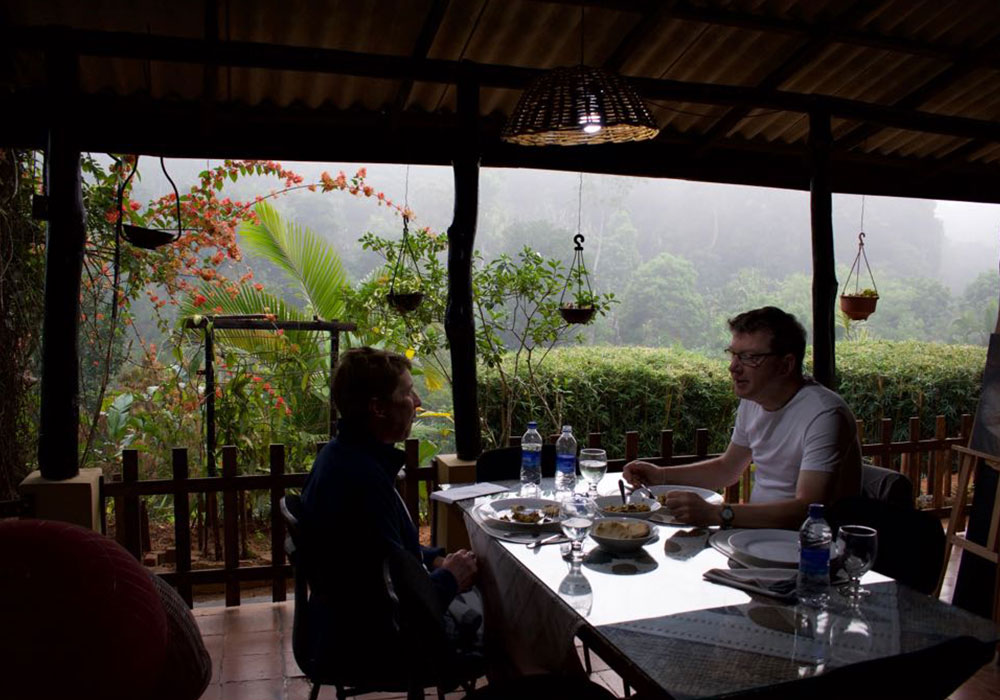 Staying  in Sri Lanka - Staying with a Local Family in a Homestay in Sri Lanka - Sri Lanka Staying with a Local Family in a Homestay - Homestay Experiences in Sri Lanka - Stay in Sri Lanka Local Family - Live with a local family in Sri Lanka
