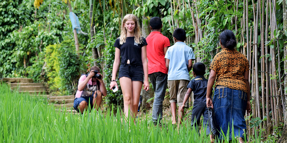 Rural Village Walk in Kandy - Kandy Village Walk in Sri Lanka - Heel Oya Rural Village Walk - Authentic Village Walks in Kandy, Sri Lanka - Walking Experince - Village Trekking in Sri Lanka