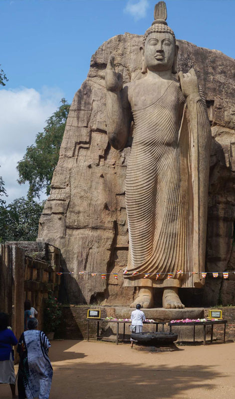 Anuradhapura Tours - Tours in Anuradhapura Sacred city - Tours in Anuradhapura  Sri Lanka - Visit Anuradhapura Sacred city - Sacred City in Anuradhapura - Ruins in Anuradhapura