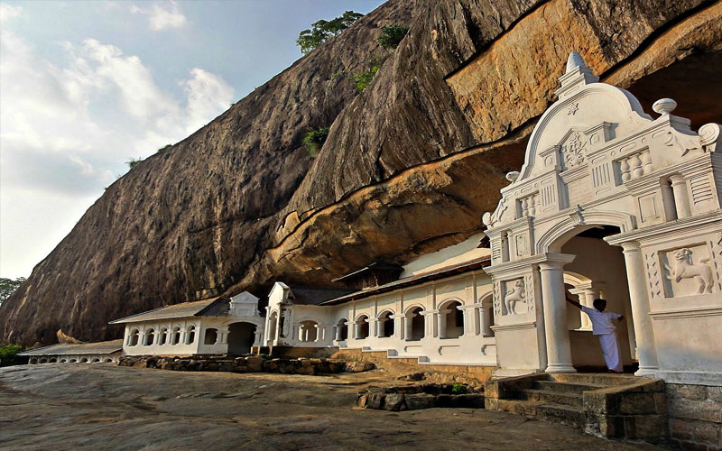Dambulla Tours - Tours to Dambulla Cave Temple - Tours in Dambulla Sri Lanka - Dambulla Cave Temple Visit - Cultural Tours in Dambulla - Dambulla Temple visit