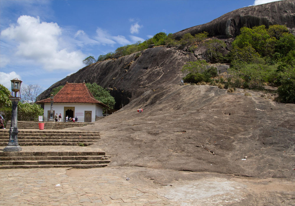 Dambulla Tours - Tours to Dambulla Cave Temple - Tours in Dambulla Sri Lanka - Dambulla Cave Temple Visit - Cultural Tours in Dambulla - Dambulla Temple visit