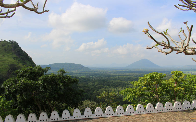 Dambulla Tours - Tours to Dambulla Cave Temple - Tours in Dambulla Sri Lanka - Dambulla Cave Temple Visit - Cultural Tours in Dambulla - Dambulla Temple visit