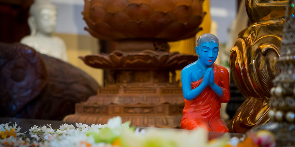 Kandy Tours - Tours in Kandy sacred city - Tours in Kandy  Sri Lanka - Kandy, Sri Lanka - Sri Lanka - Kandy Tours - Kandy Sacred City Visit, Kandyan Cultural Show, Temple of the tooth relic visit