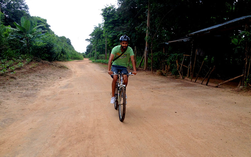 Cycling Tours in Sri Lanka - Cycling Holidays in Sri Lanka - Sri Lanka Cycling Holidays - Sri Lanka Cycling Trips - Cycling Holidays - Cycling in Sigiriya - Cycling trips in Sigiriya - Cycling in Sigiriya, Sri Lanka - Sri Lanka Sigiriya Tours - Day Tours in Sigiriya, Sri Lanka